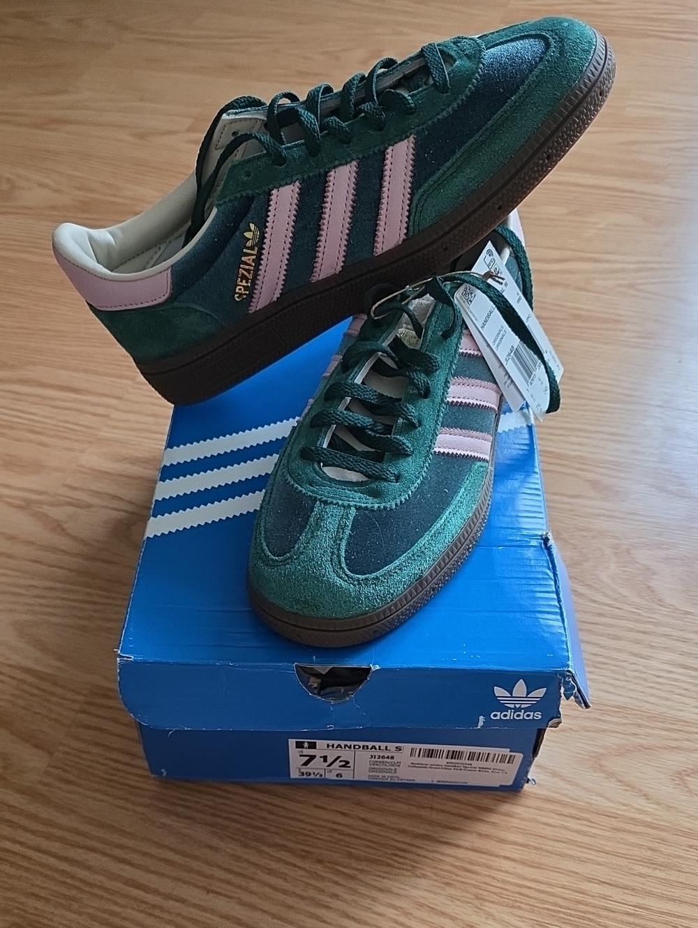 adidas Handball Spezial Shoes - Size 7.5 - Collegiate Green / Clear Pink / Cream